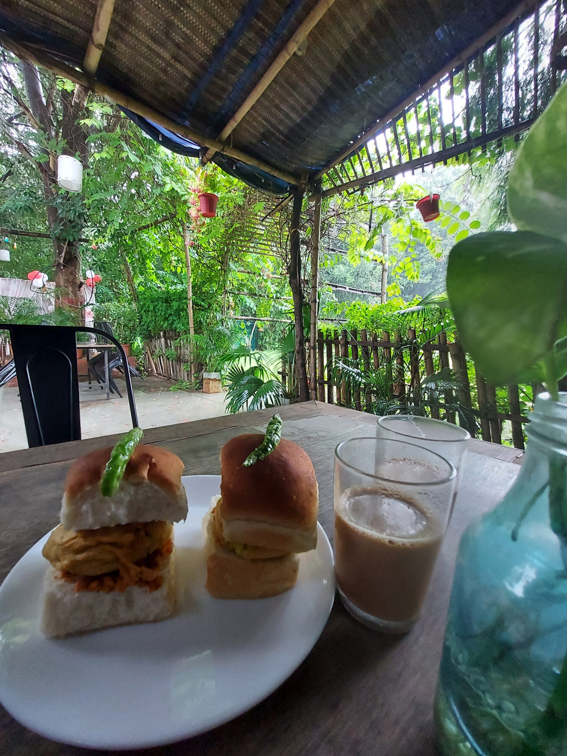 Best Mumbai Vada Pav in Gurgaon